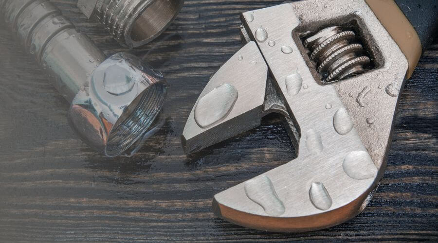 Why choose water damage restoration service for burst pipe water damage in Tucson